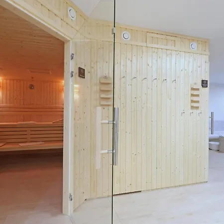 Baltischer Hof 32